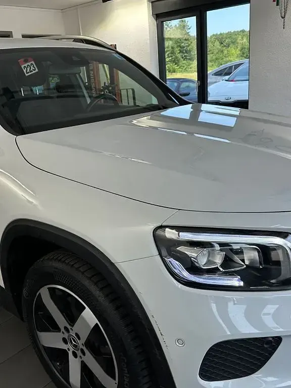 Gebraucht Mercedes GLB220 Progressive 190 PS (139 kW) 2023 Silber SUV
