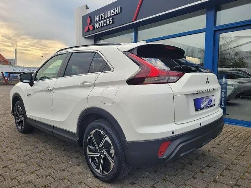 Używany Mitsubishi Eclipse Cross 188 KM (138 kW) 2022 Biały SUV