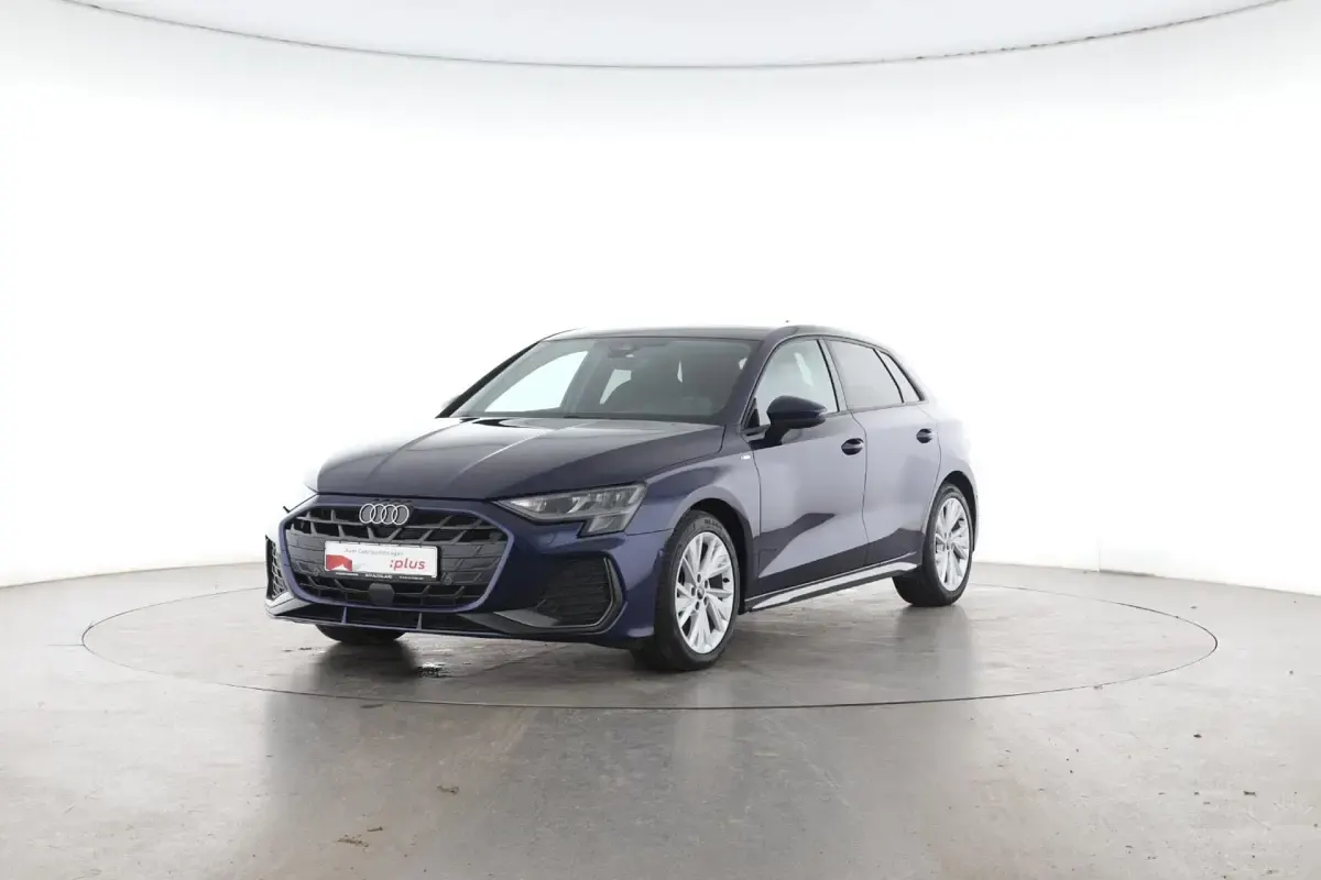 Gebraucht Audi A3 S-Line 150 PS (110 kW) 2025 Navarrablau Limousine