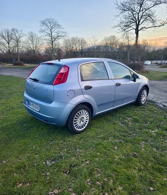 Gebraucht Fiat Grande Punto Active 65 PS (47 kW) 2007 Blau Kleinwagen