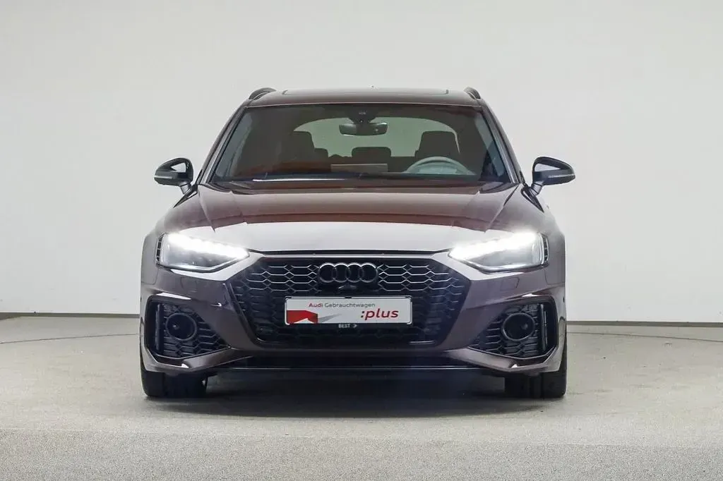Gebraucht Audi RS4 Sport 450 PS (330 kW) 2022 Sevillarot metallic (metallic) Kombi