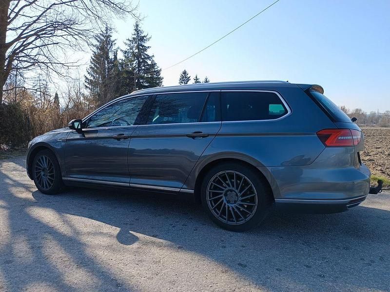 Gebraucht VW Passat Highline 239 PS (175 kW) 2015 Grau Limousine