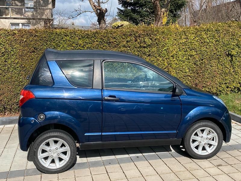 Blau Gebraucht 2013 Aixam Crossline Kleinwagen | 7.499 € - Bild 1/4