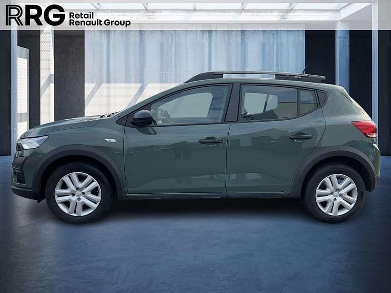 Gebraucht Dacia Sandero Essentiel 101 PS (74 kW) 2024 Staubgrau SUV