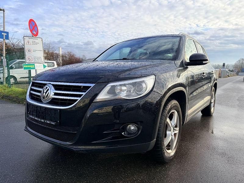 Schwarz Gebraucht 2010 VW Tiguan Sportline SUV | 9.800 € (Fairer Preis) - Bild 1/4