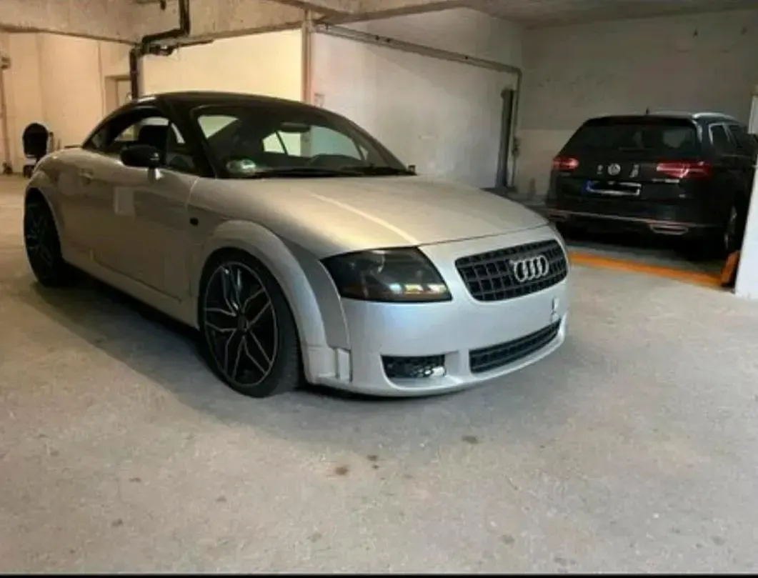 Używany Audi TT Performance 225 KM (165 kW) 2000 Srebrny Coupe