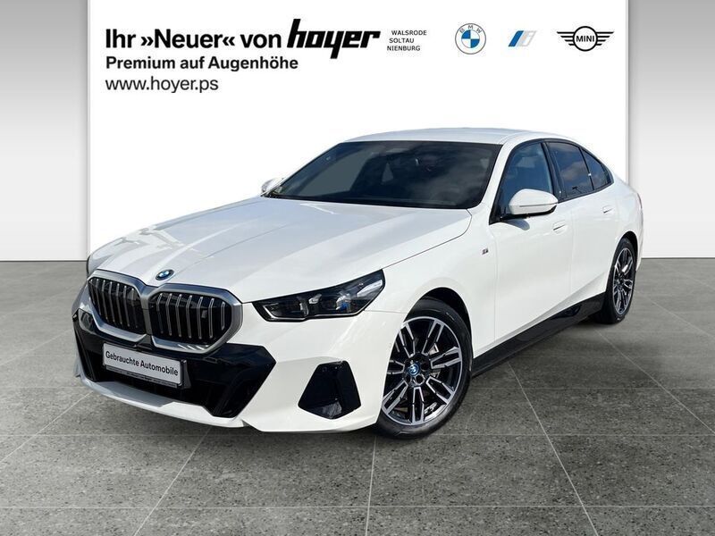 Alpinweiß uni Gebraucht 2024 BMW i5 M Sport Limousine | 57.490 € (Superpreis) - Bild 1/4