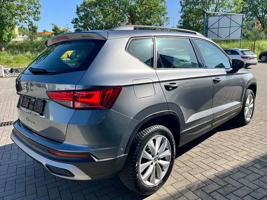 Gebraucht Seat Ateca Style 150 PS (110 kW) 2023 Grau SUV
