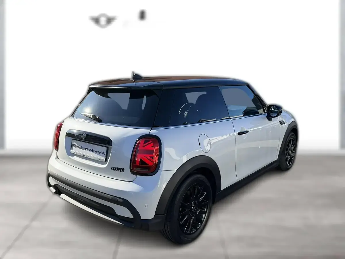 Occasion Mini Cooper Classic 136 ch (100 kW) 2024 Blanc Citadine