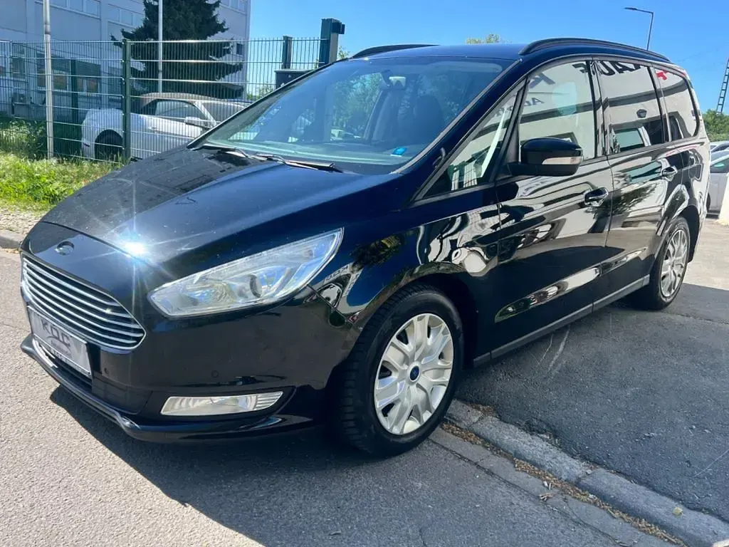 Second-hand Ford Galaxy Trend 150 CP (110 kW) 2017 Negru Monovolum