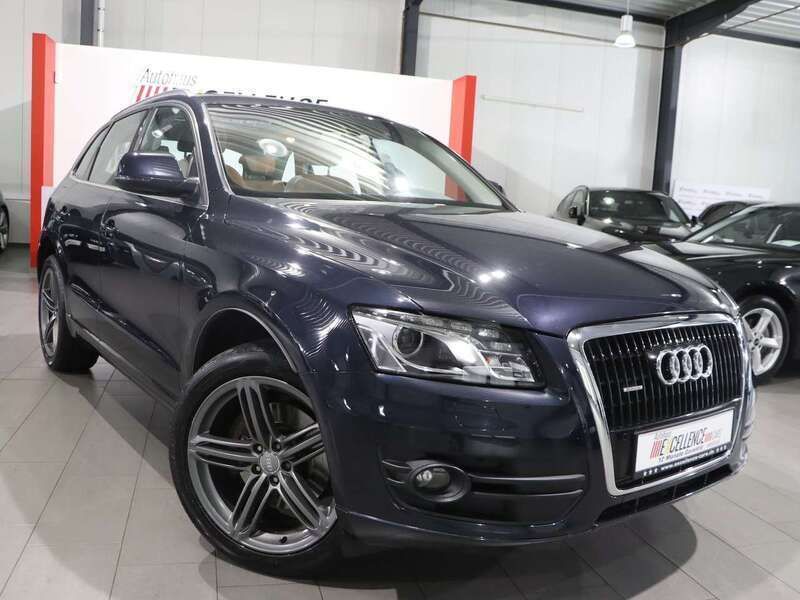 Mondscheinblaumetallic (metallic) Gebraucht 2012 Audi Q5 Comfort SUV | 14.995 € (Fairer Preis) - Bild 1/4