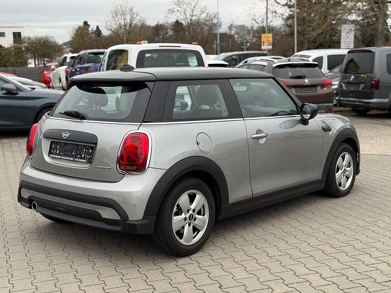 Gebraucht Mini Cooper 136 PS (100 kW) 2022 Silber Kleinwagen