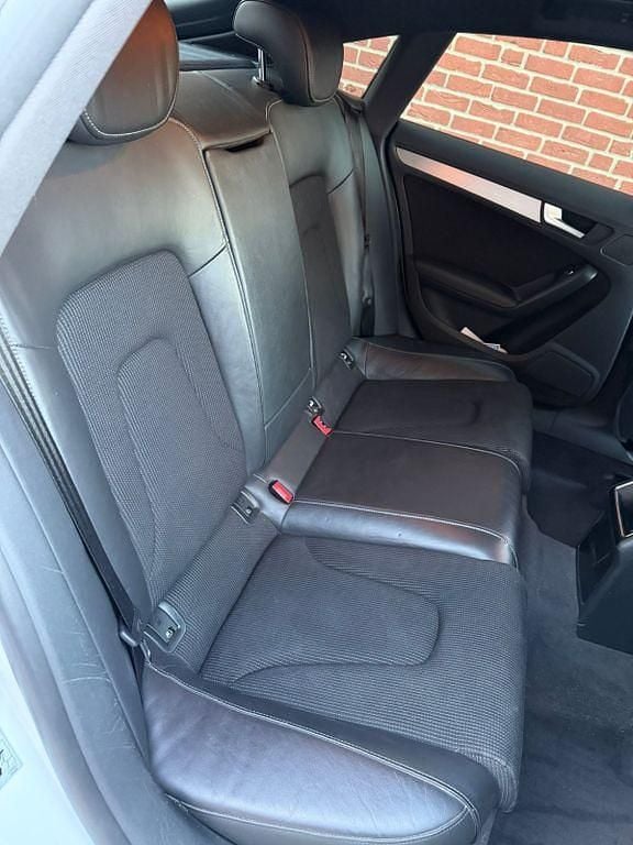 Gebraucht Audi A5 Sportback Comfort 143 PS (105 kW) 2012 Weiß Kleinwagen