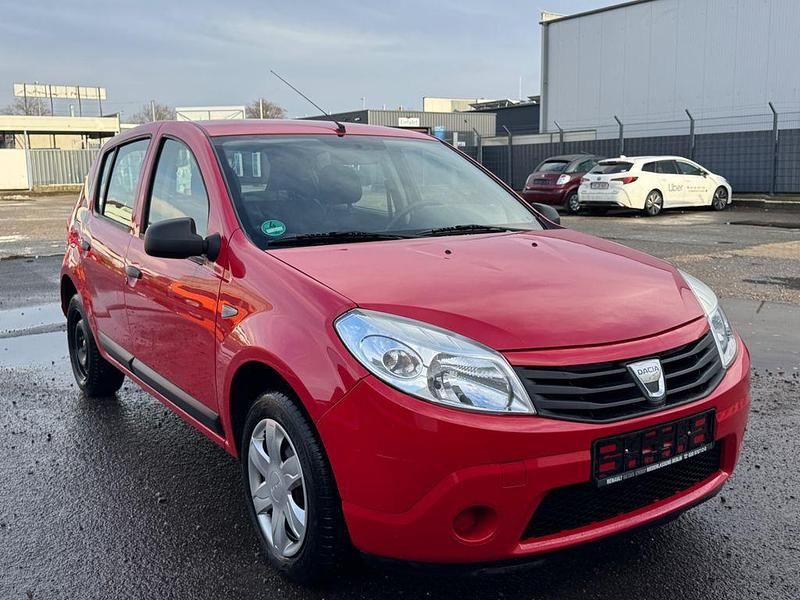 Gebraucht Dacia Sandero Ambiance 75 PS (55 kW) 2009 Rot Limousine
