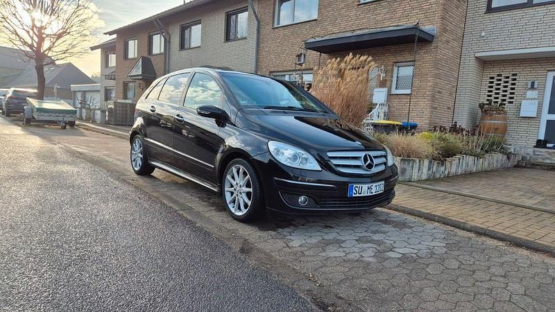 Gebraucht Mercedes B200 140 PS (102 kW) 2007 Schwarz Van / Kleinbus