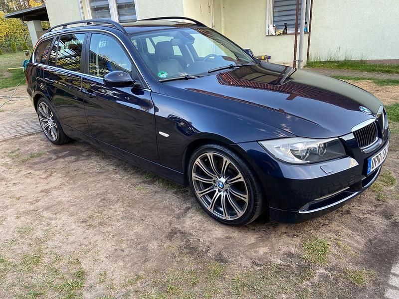 Blau Gebraucht 2007 BMW 325 Comfort Edition Kombi | 3.200 € (Superpreis) - Bild 1/4