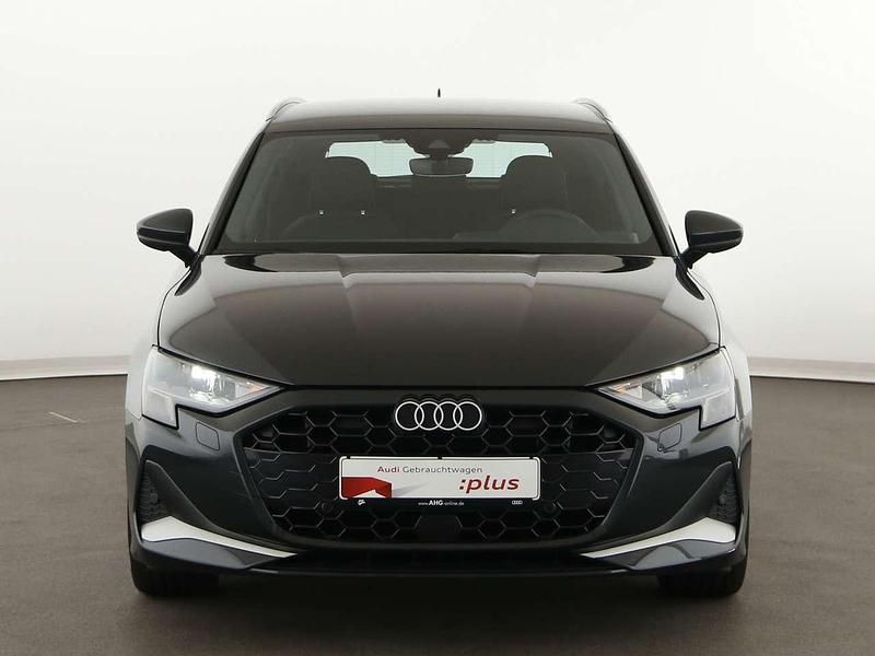 Gebraucht Audi A3 Advanced Plus 116 PS (85 kW) 2025 Manhattangrau metallic Limousine