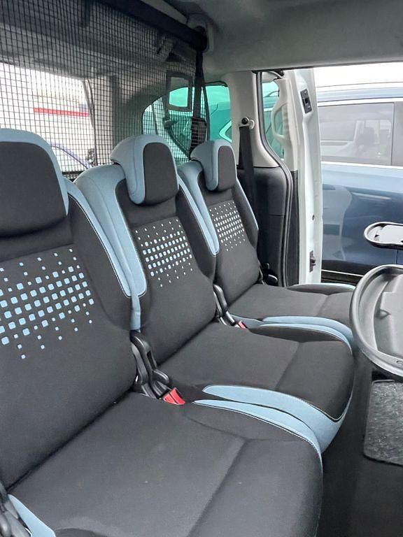 Gebraucht Citroën Berlingo 92 PS (67 kW) 2013 Weiß Van / Kleinbus
