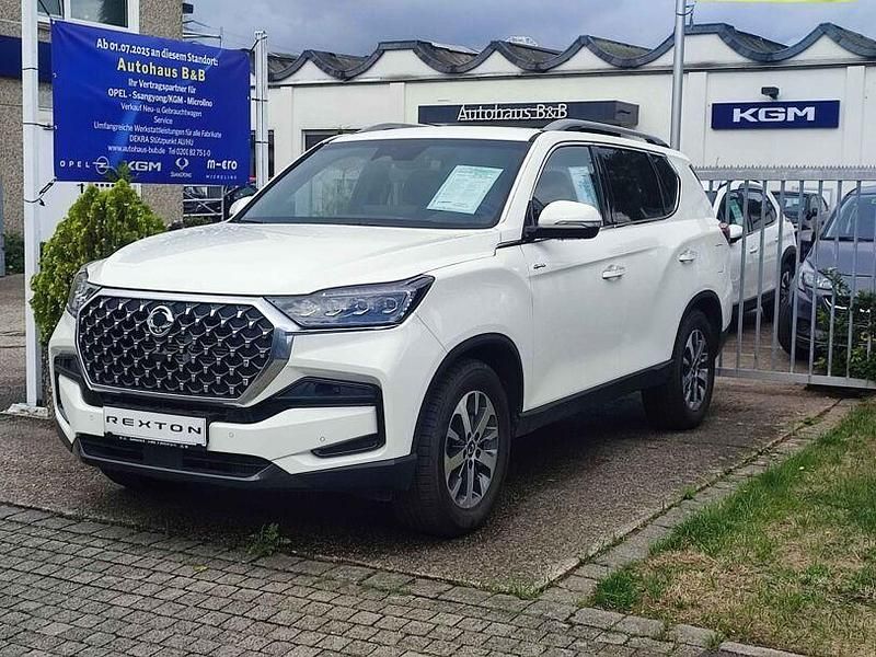 Weiß Gebraucht 2024 Ssangyong (KGM) Rexton SUV | 49.500 € - Bild 1/4