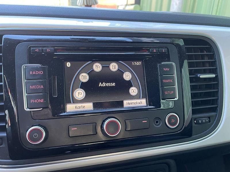 Gebraucht VW Beetle 105 PS (77 kW) 2013 Weiß Kleinwagen