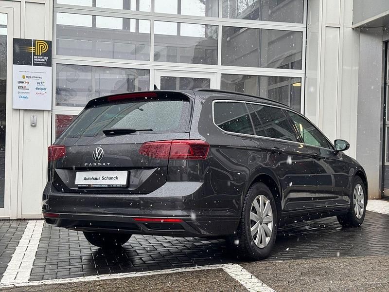 Gebraucht VW Passat 200 PS (147 kW) 2021 Grau Kombi