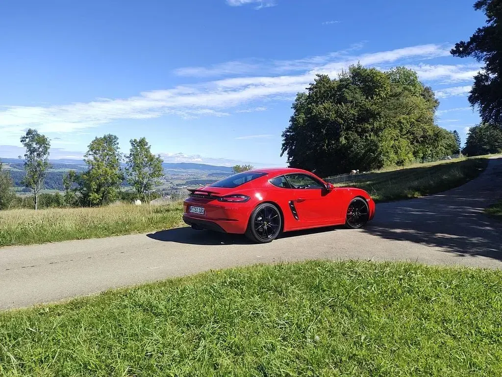 Gebraucht Porsche Cayman S 349 PS (256 kW) 2018 Rot Coupé