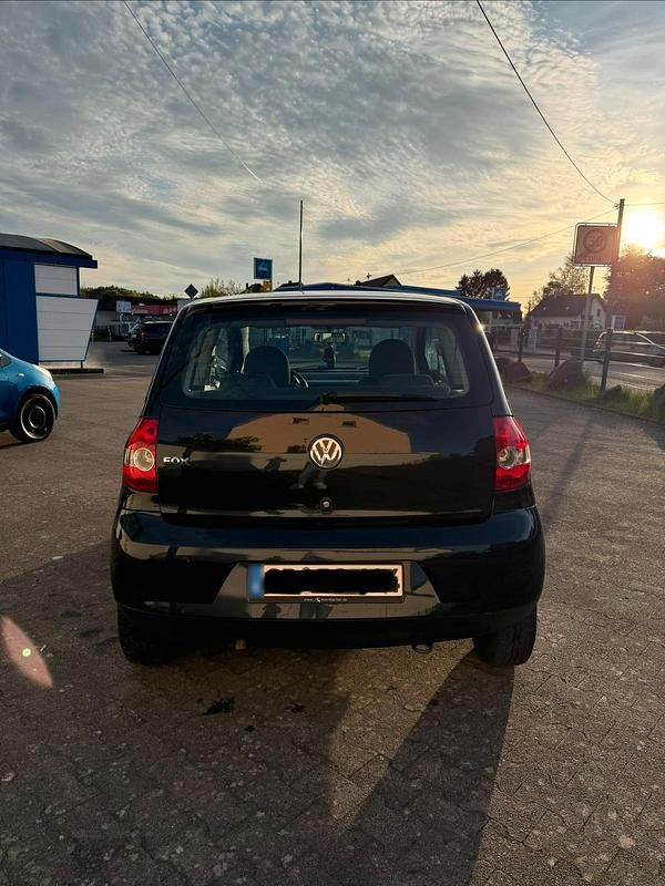 Second-hand VW Fox 54 CP (39 kW) 2007 Negru Hatchback