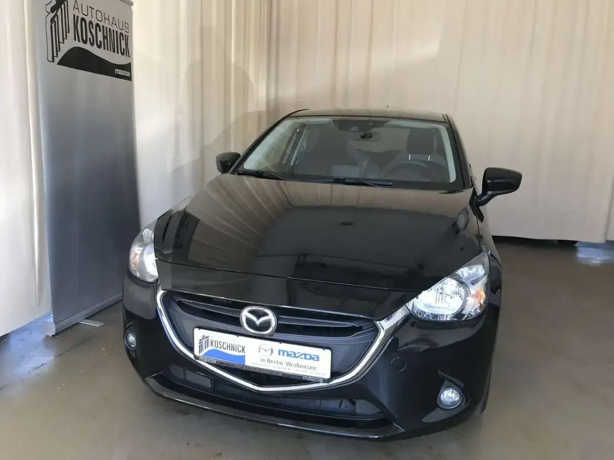 Gebraucht Mazda 2 Exclusive 90 PS (66 kW) 2015 Onyxschwarz metallic Kleinwagen