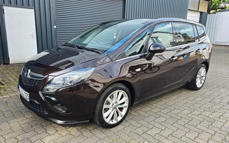 Braun Gebraucht 2012 Opel Zafira Tourer Innovation Van / Kleinbus | 6.500 € (Guter Preis) - Bild 1/4
