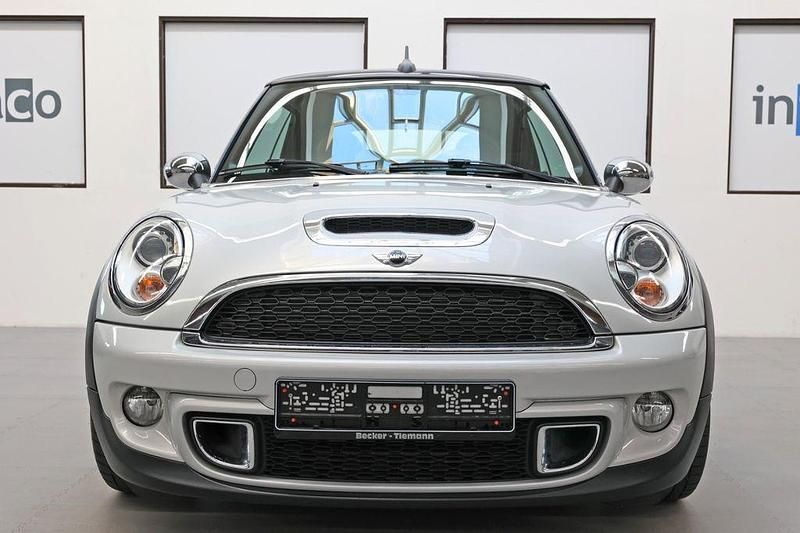 Gebraucht Mini Cooper S Cabriolet 184 PS (135 kW) 2014 White silver Cabrio