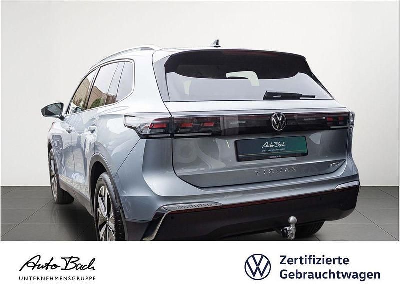Gebraucht VW Tiguan Elegance 150 PS (110 kW) 2025 Oyster silver metallic SUV