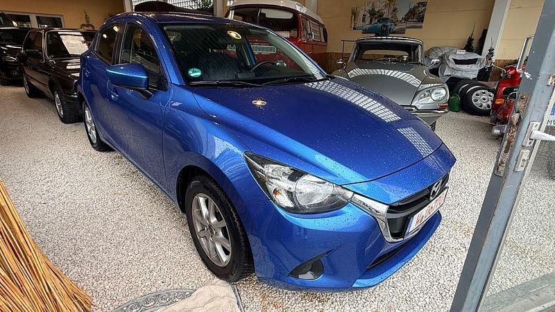 Gebraucht Mazda 2 Center-Line 75 PS (55 kW) 2015 Blau Limousine