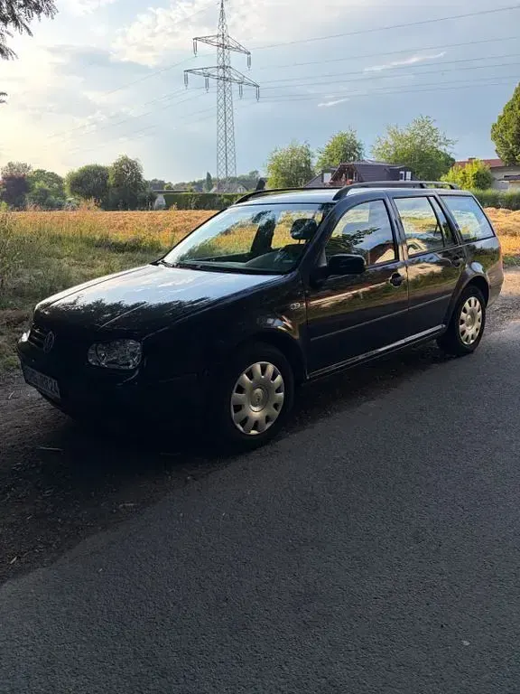 Gebraucht VW Golf IV Comfortline 75 PS (55 kW) 2002 Grün Kombi
