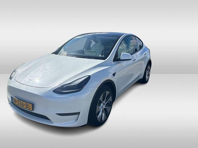 Weiß Gebraucht 2021 Tesla Model Y Long Range AWD SUV | 34.950 € (Fairer Preis) - Bild 1/4