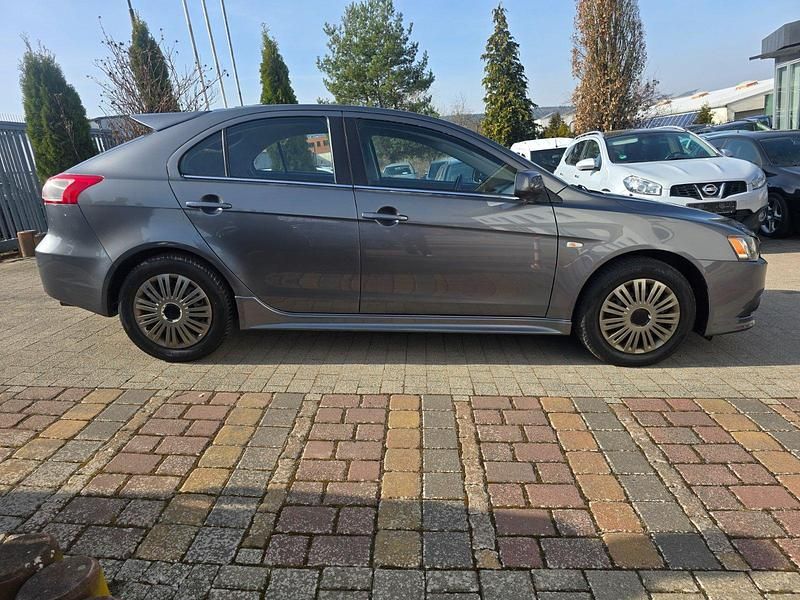 Gebraucht Mitsubishi Lancer Intense 143 PS (105 kW) 2008 Grau Limousine