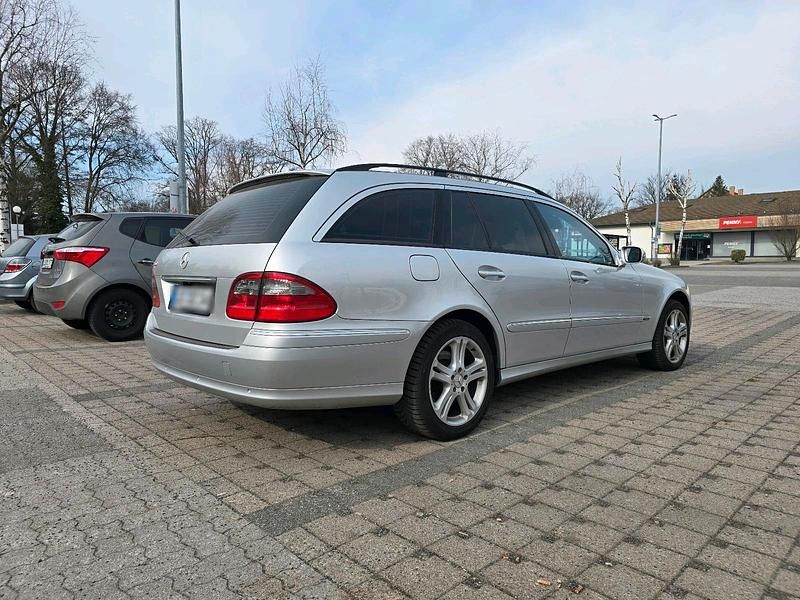Gebraucht Mercedes E350 272 PS (200 kW) 2006 Silber Kombi