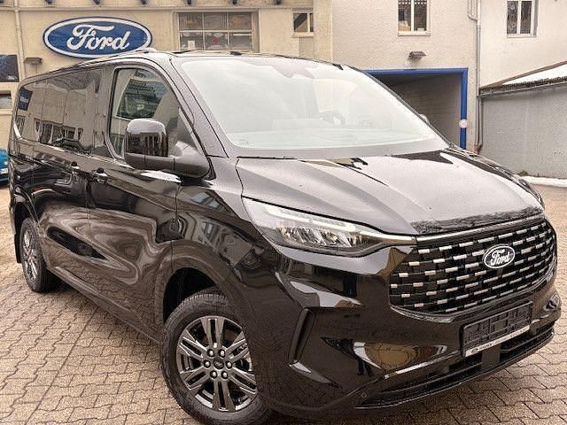 Neu Ford Tourneo Titanium 170 PS (125 kW) 2026 Schwarz Van / Kleinbus