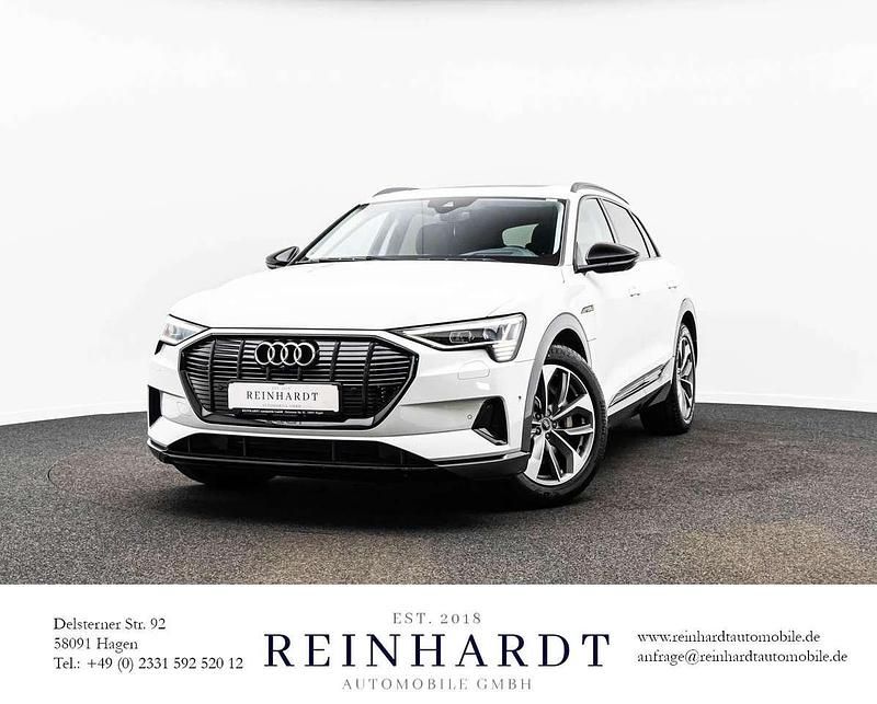 Gebraucht Audi e-tron Advanced 300 kW (408 PS) 2022 Gletscherweiß metallic SUV