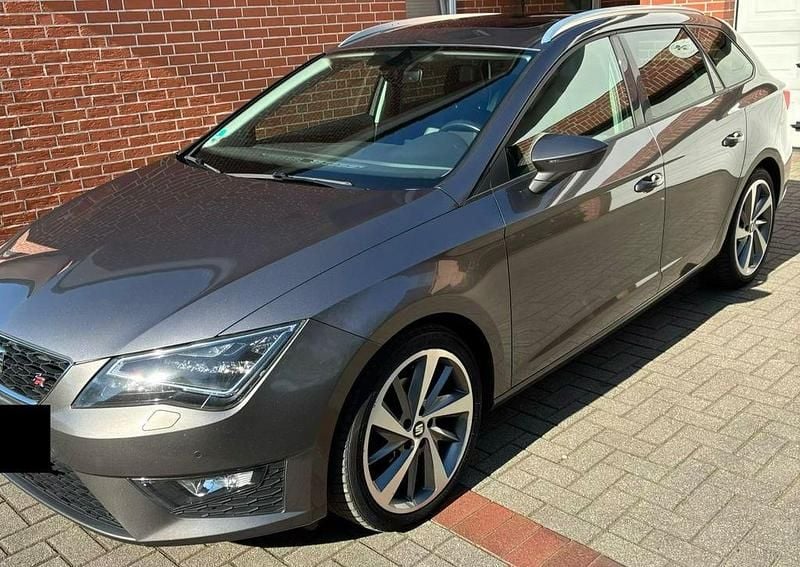 Usado Seat Leon ST FR 150 HP (110 kW) 2017 Cinzento Carrinha