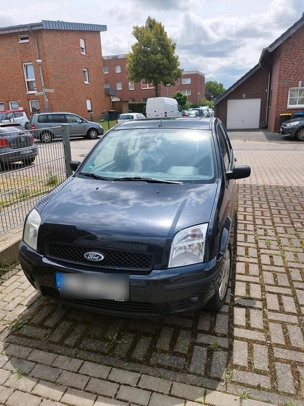 Schwarz Gebraucht 2002 Ford Fusion Kleinwagen | 2.300 € (Fairer Preis) - Bild 1/4