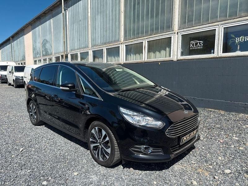 Używany Ford S-MAX Titanium 150 KM (110 kW) 2017 Czarny Minivan