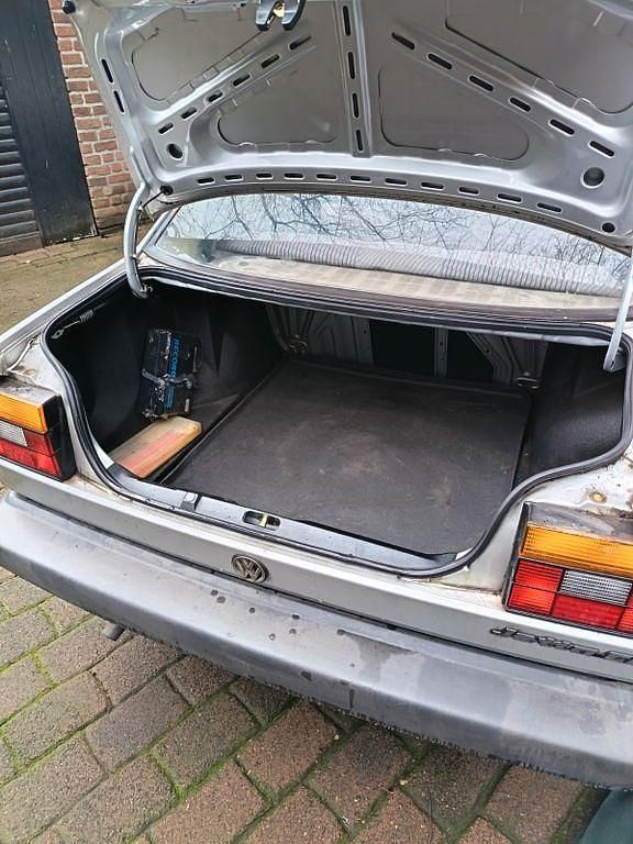 Gebraucht VW Jetta 54 PS (39 kW) 1991 Andere farben Limousine