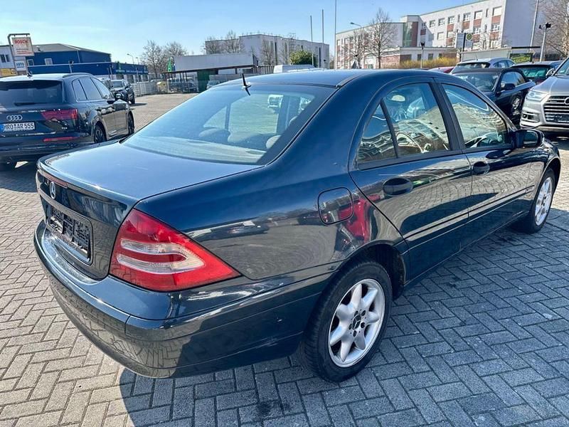 Gebraucht Mercedes C200 163 PS (119 kW) 2004 Schwarz Limousine