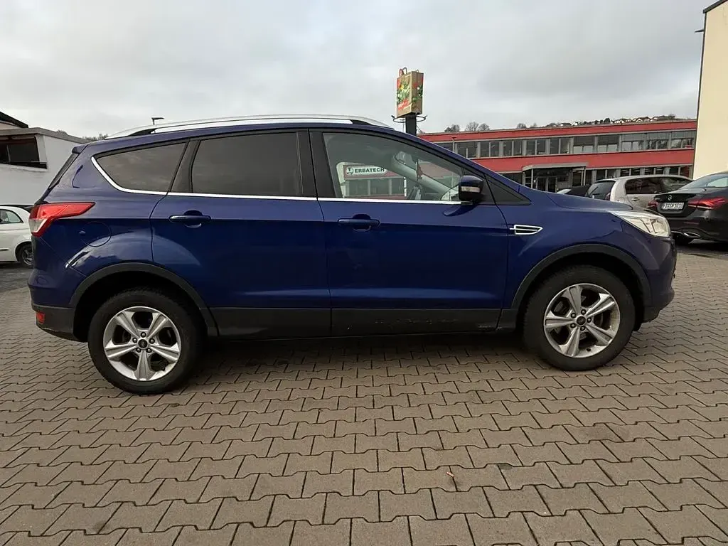 Gebraucht Ford Kuga SYNC Edition 150 PS (110 kW) 2016 Blau SUV