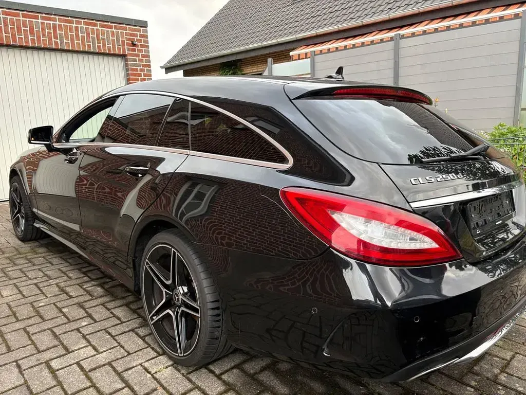 Gebraucht Mercedes CLS250 AMG line 204 PS (150 kW) 2017 Schwarz Coupé
