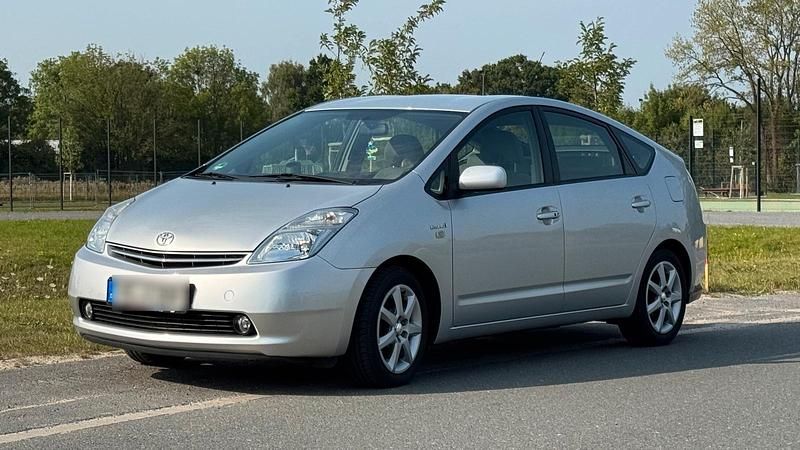 Grau Gebraucht 2007 Toyota Prius Sol Kleinwagen | 7.950 € (Teuer) - Bild 1/4