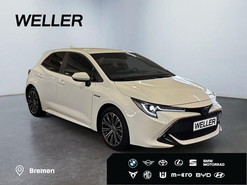 Gebraucht Toyota Corolla Team 122 PS (89 kW) 2021 Weiss Limousine