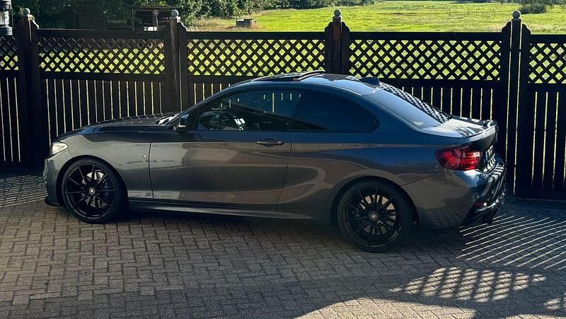 Grau Gebraucht 2014 BMW M235 Performance Coupé | 18.850 € (Fairer Preis) - Bild 1/4