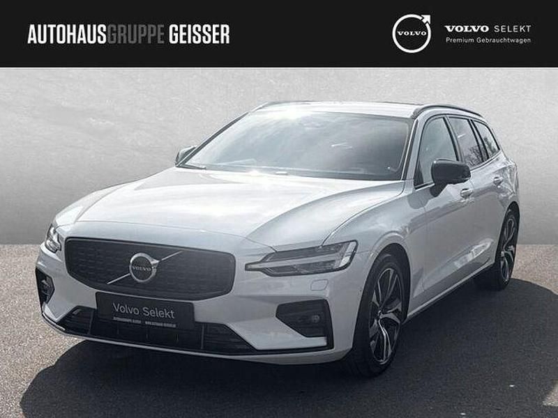 Gebraucht Volvo V60 Plus 197 PS (144 kW) 2025 Crystal weiß perleffekt Kombi