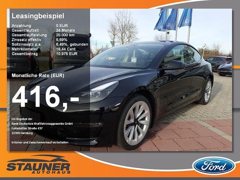 Solid schwarz Neu 2025 Tesla Model 3 Limousine | 40.990 € (Fairer Preis) - Bild 1/4